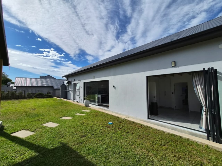 2 Bedroom Property for Sale in Stilbaai Wes Western Cape
